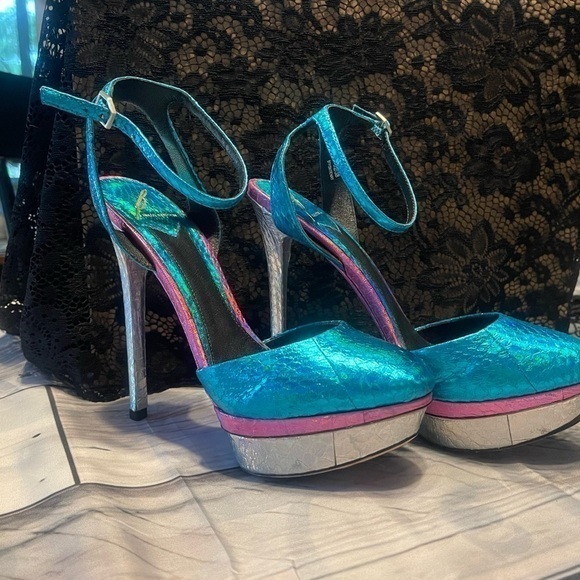 Brian Atwood Fontenay Hologram Snake Embossed Platform Pump sz 7.5 Brand New 🔥 - Picture 2 of 12